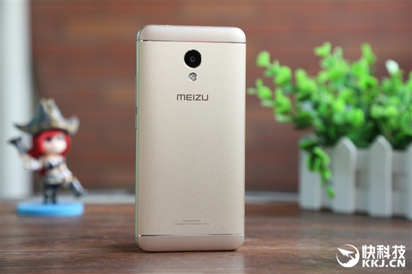 ����5s��è��װ���䣺85������Ѫ+1��mAh�ƶ���Դ