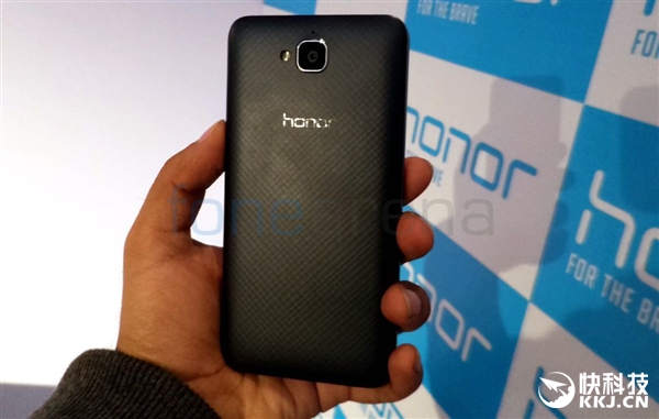 ��Ϊӡ�ȷ�����ҫHolly 2 Plus������3��Ц
