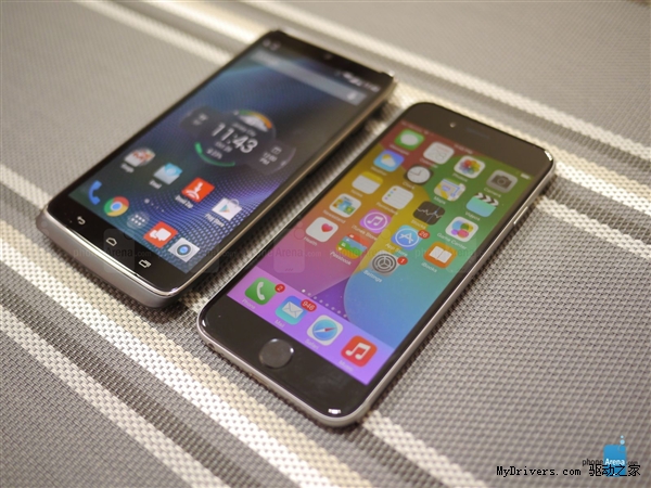 �ܷ�һս��Ħ��DROID Turbo�Ծ�iPhone 6