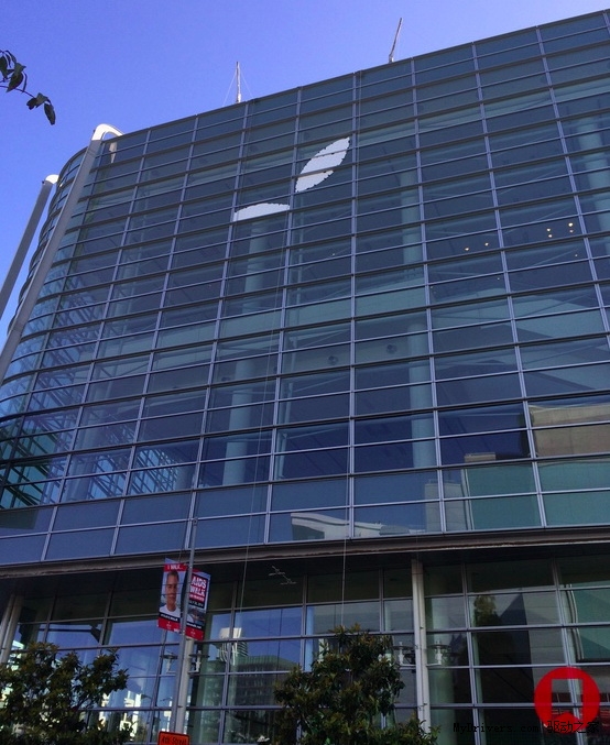 �ֳ���ͼ̽Ӫ��ƻ��WWDC14�᳡װ��һ��