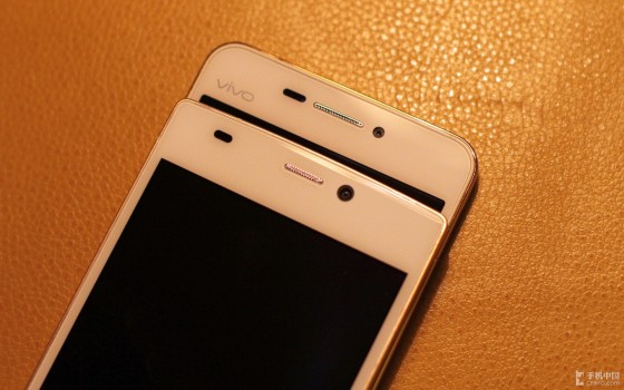 �����Ź�����ELIFES5.5�Ա�vivoX3