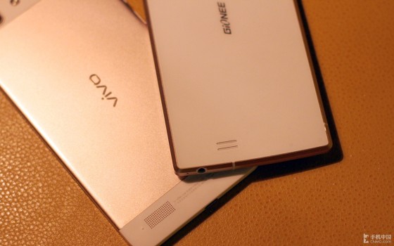 �����Ź�����ELIFES5.5�Ա�vivoX3