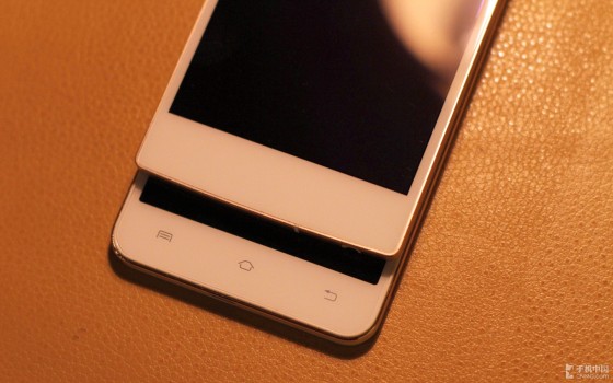 �����Ź�����ELIFES5.5�Ա�vivoX3