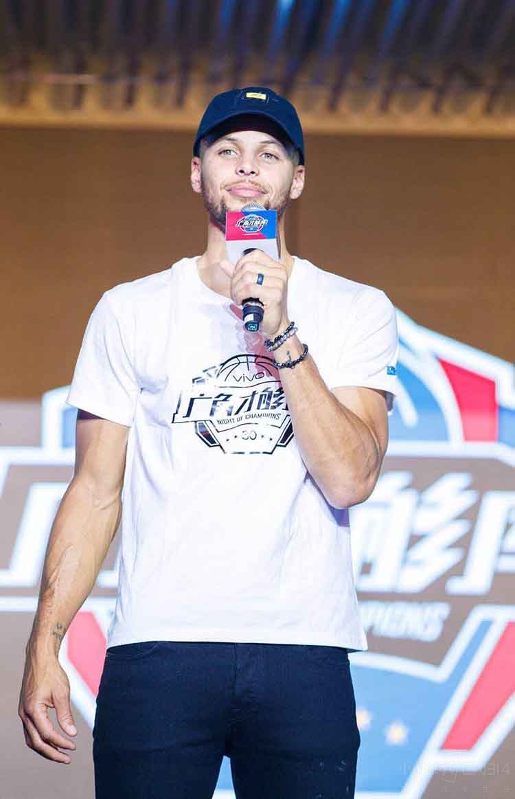 库里冠军之夜呈现 vivo X23超广角最吸睛 库里冠军之夜呈现 vivo X23超广角最吸睛