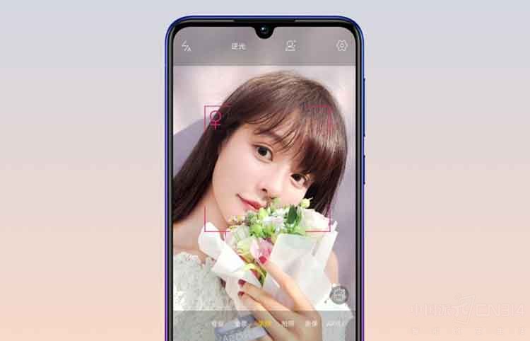 中端旗舰的颜值担当 水滴屏引领行业风潮 中端旗舰的颜值担当 水滴屏引领行业风潮