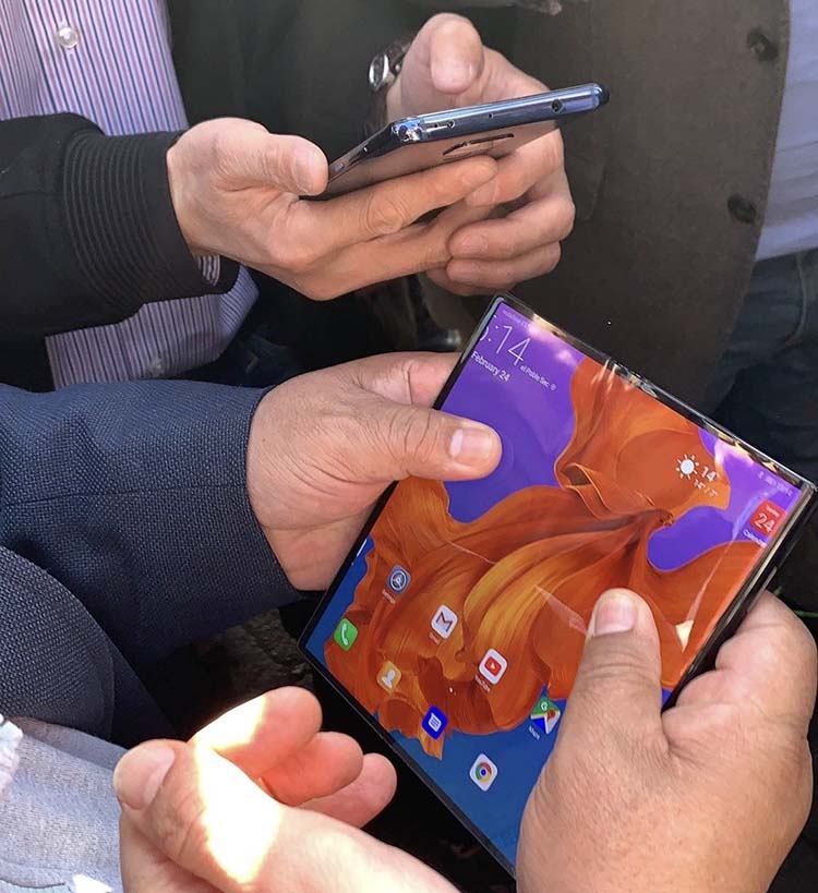 折叠屏手机 折叠屏手机