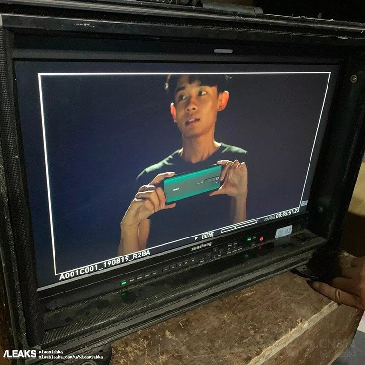 ����Note 8����8.29�� ָ���������һ��