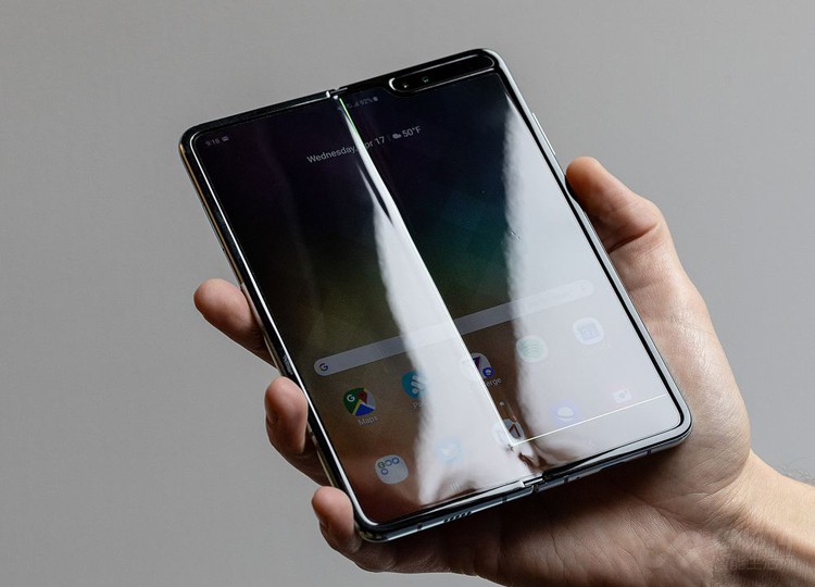 Ӳ�ػ�ΪMate X С��ȫ�ºڿƼ�����Ϸ��