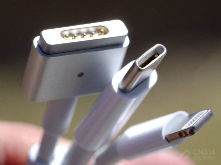 iPhone 12ű޴ ǻ