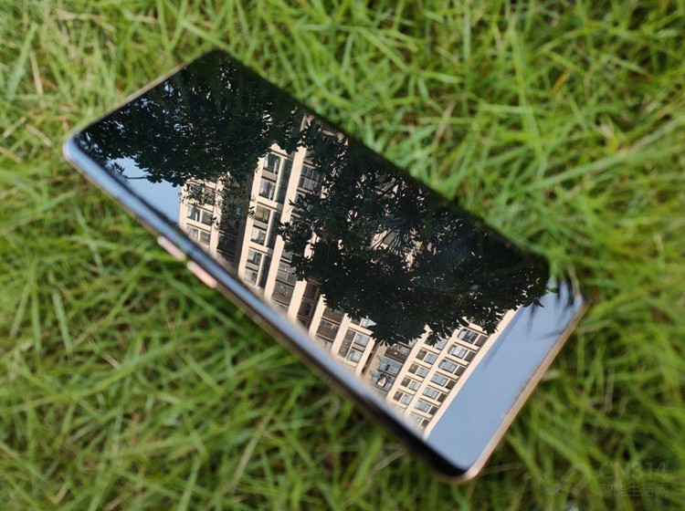 �ֻ�Ȧ�ĺڿƼ��������Ǹ��軹�ǡ�α���󡱣�