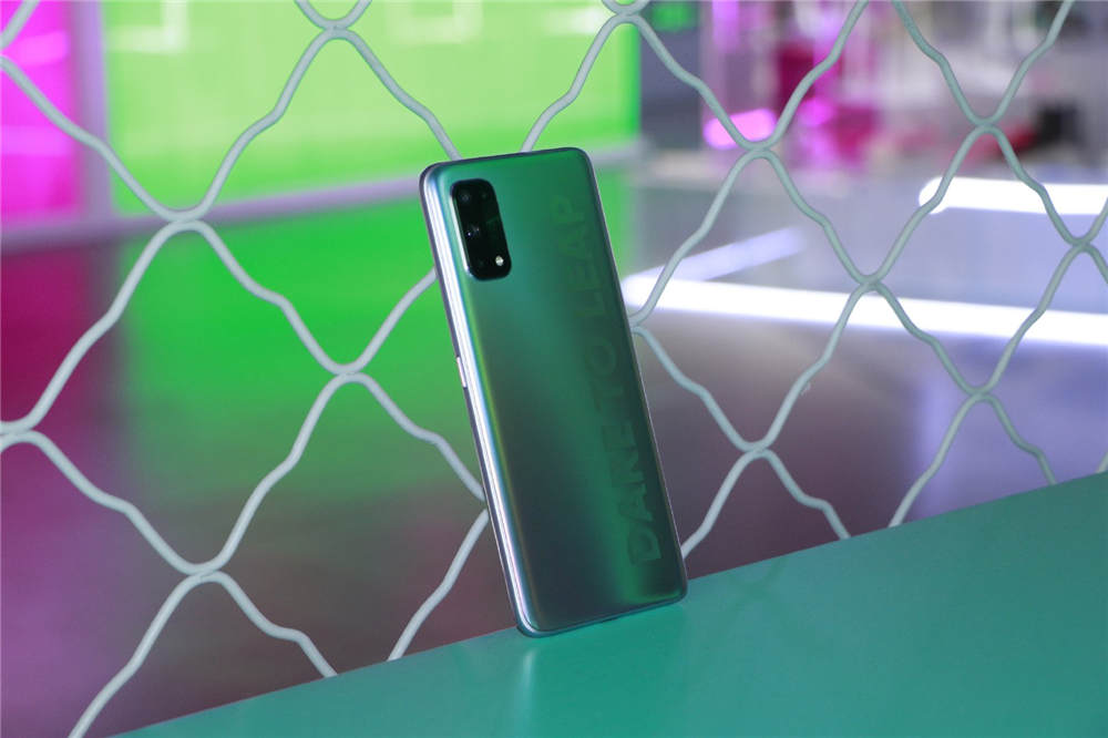 realme����X7ϵ����Ϯ Cλ����Ҫ��ÿ�