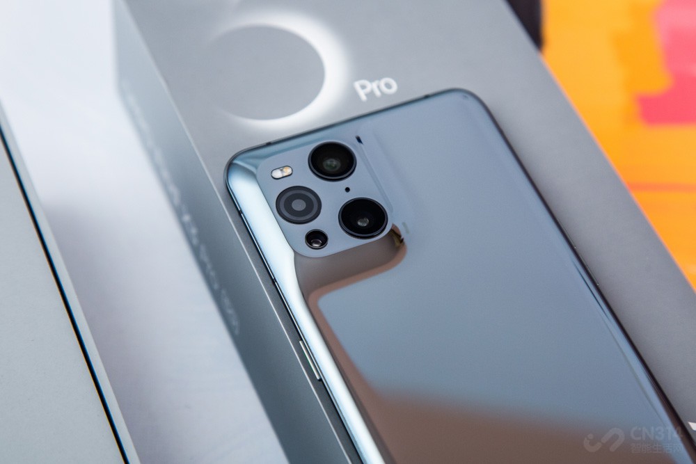 �Ĵ�ƽ̨˫�� OPPO Find X3����������