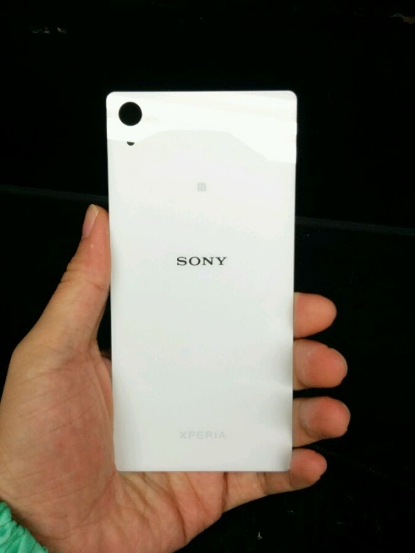 ������һ���콢Xperia Z3�ع������գ�������