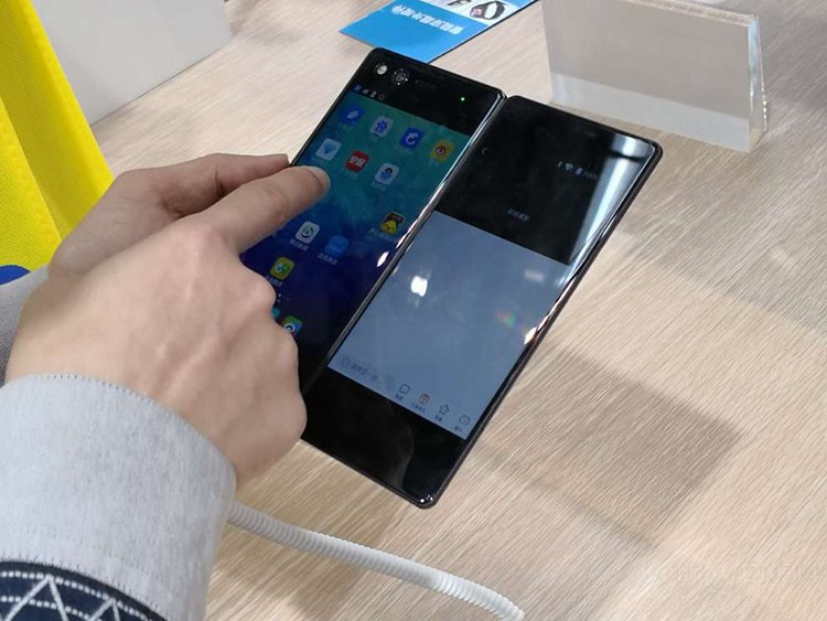 CITE 2018 Day1 ����չ����ֻ���ʵ��