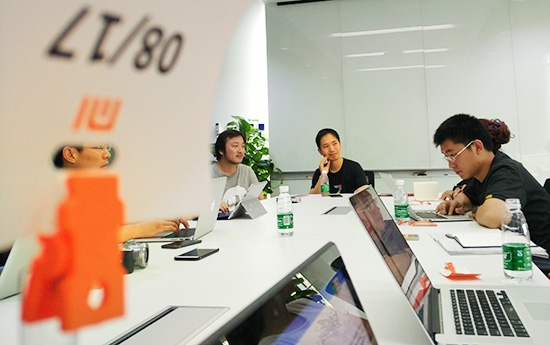 С�����ϴ�ʼ�˺�壺�ֻ��е�MIUI7ֵ500Ԫ