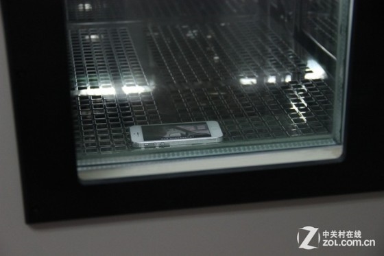 �ֻ����ð��ʵ�����Ȼ���iPhone 5�ĵ�