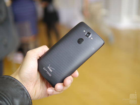 MOTO DROID Turbo���⣺����Ӳ�ʡ�����ǿ��