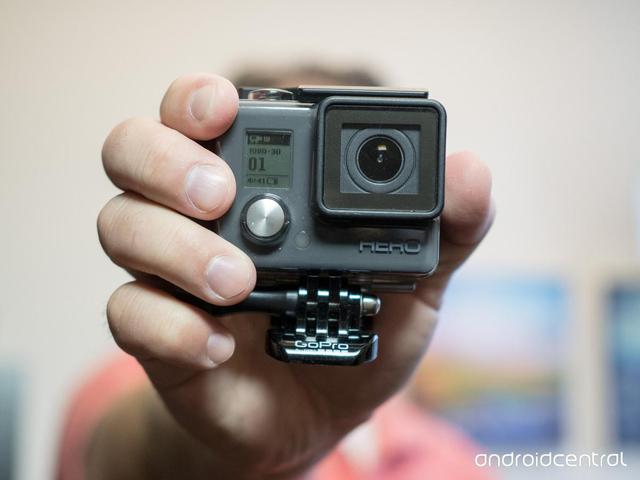 �����˶������HTC Re �Ա� GoPro Hero