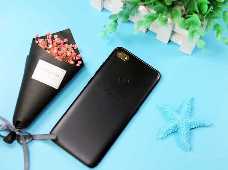 直击用机痛点 千元长续航全面屏你心动吗