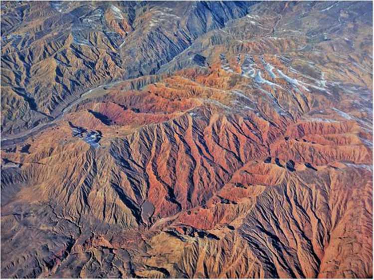 ���н���ֻ����� ������Ĵ�Ƭ���ڲ�ͬ