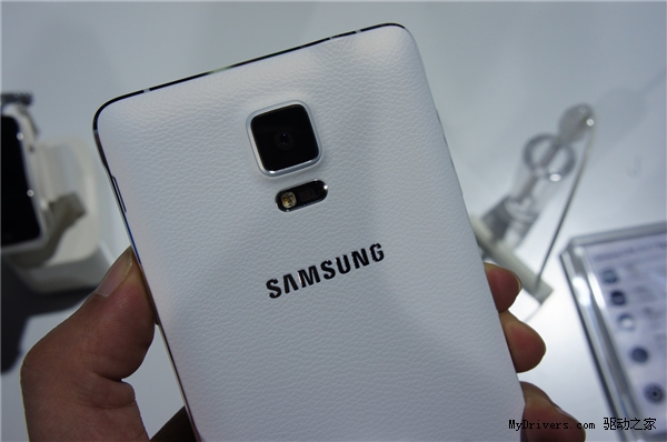 9��26�գ�Galaxy Note 4����ȫ���׷�