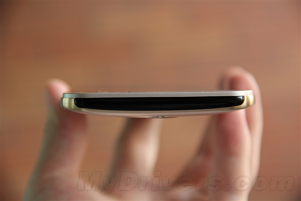 ����̫˧�ˣ�4999ԪHTC M9+ͼ��