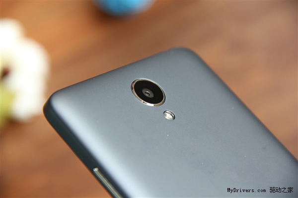 红米Note 2图赏:更轻、更薄、更舒适