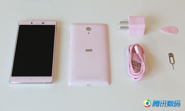 IUNI i1���⣺Ů��Ԫ�ز�����ֻ���ڱ���