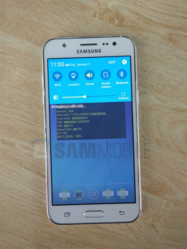 Galaxy J5真机照首曝:可以换电池