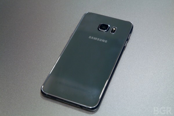 曲面屏巅峰之作!Galaxy S6 Edge+发布