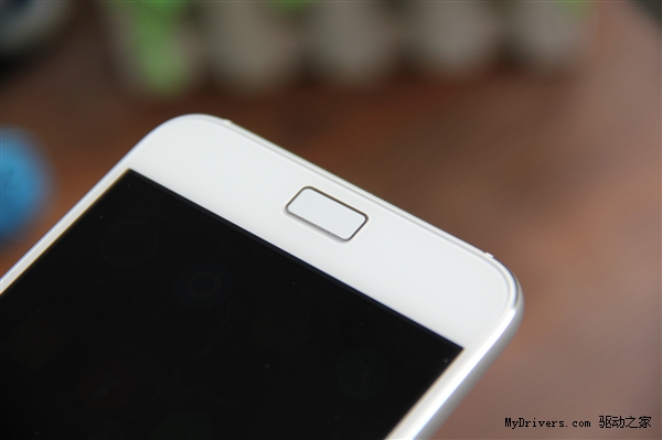 1799ԪZUK Z1�Ա�ͼ�ͣ�iPhone 6����