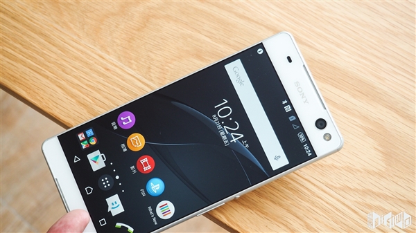 ˧��&ldquo;û��&rdquo;�ˣ�����Xperia C5 Ultra����ͼ��