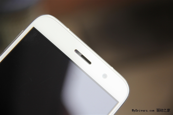 1799ԪZUK Z1�Ա�ͼ�ͣ�iPhone 6����