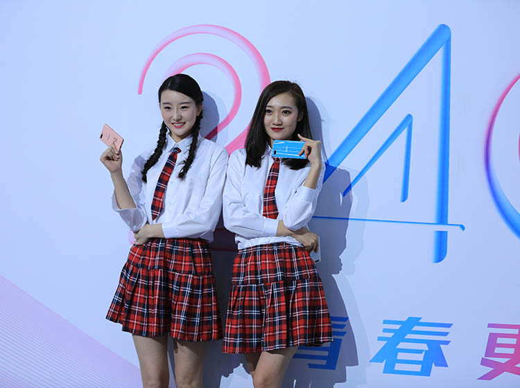 Ŭ����Z18mini���� �޶̰��&ldquo;С����&rdquo;����