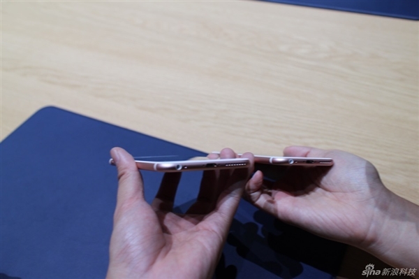 iPhone 6S���ͼ�ͣ�õ�����Ϲ��