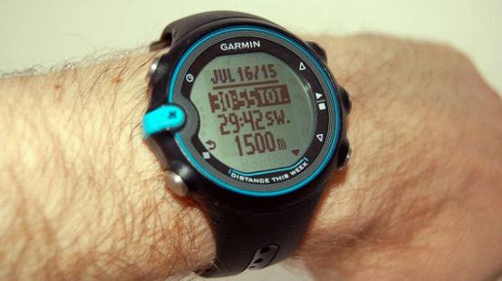 Garmin Swim��רΪ��Ӿ�˶������רҵ�ֱ�