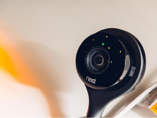 Nest Cam�����Ű�ȫ���µ���������ͷ