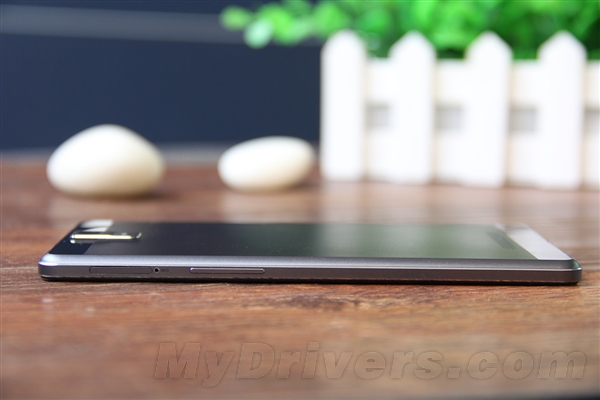 ȫ�����4G�ֻ� OPPO R3����ͼ��