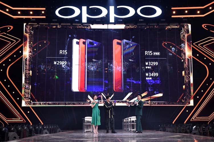 OPPO�ٰ촺��ʢ�� Ⱥ�Ǽ�֤R15������