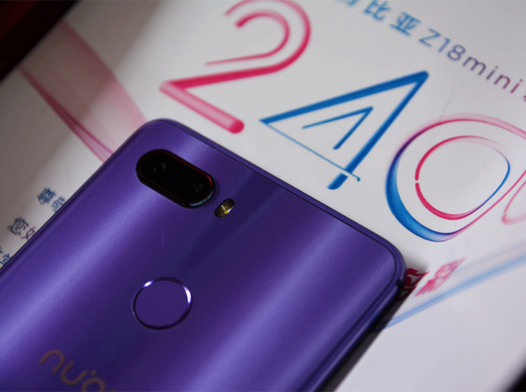 ֻתAI Z18miniչʾAIӦ