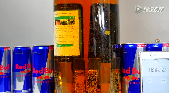 Samsung Galaxy S6 Edge VS iPhone 6 DEEP Redbull Test - Waterproof_��ͼ