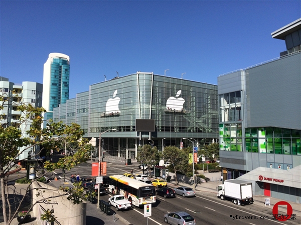 �ֳ���ͼ̽Ӫ��ƻ��WWDC14�᳡װ��һ��