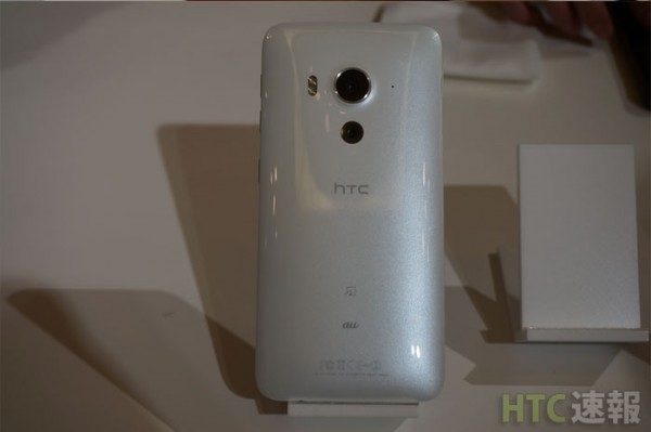 HTC����3��ʽ������2K��+����810