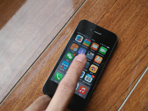 ��������iPhone 4Sʹ��iOS 8����ʵ����