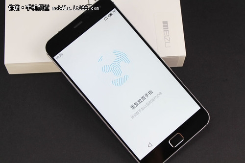 ����ѧ��MX4 Pro��Ȼ��iPhone 6��������