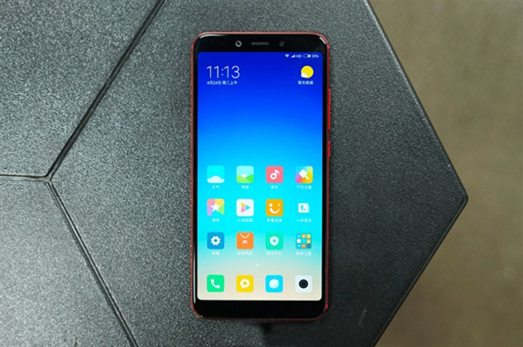 1599元就能玩转AI拍照 小米6X有曝款潜力