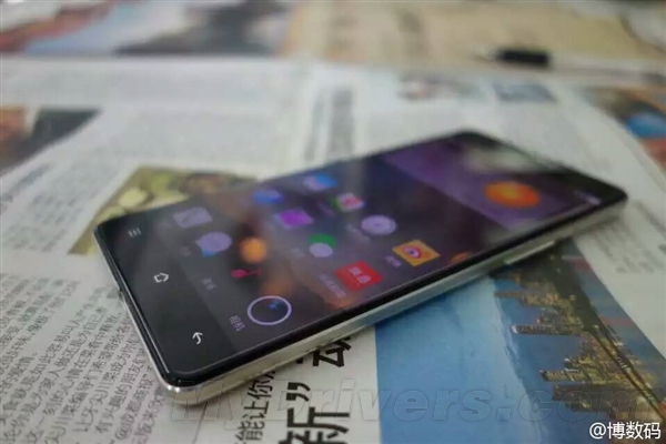 OPPO�ޱ߿��ֻ���Ϯ��ÿ�ο�������