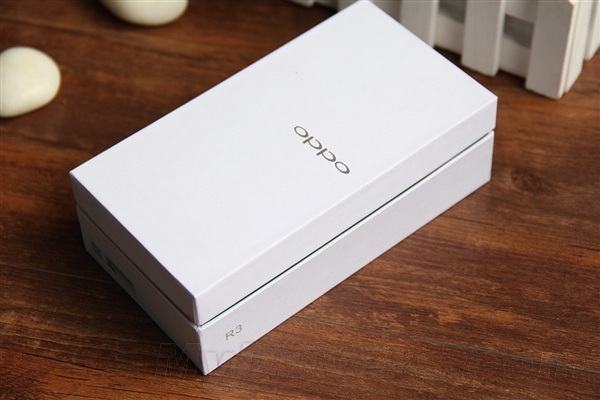 ȫ�����4G�ֻ� OPPO R3����ͼ��