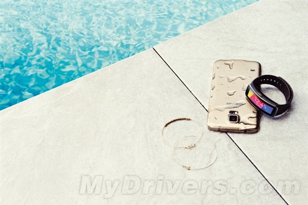 ��Ů��ģӾ��д�棺����Galaxy S5�¹��