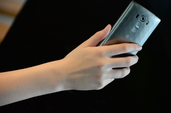 LG�»�G4 Beat�������ж˻���ǿ����